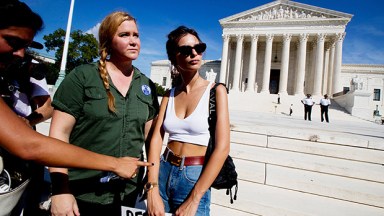 Emily Ratajkowski protesting Brett Kavanaugh