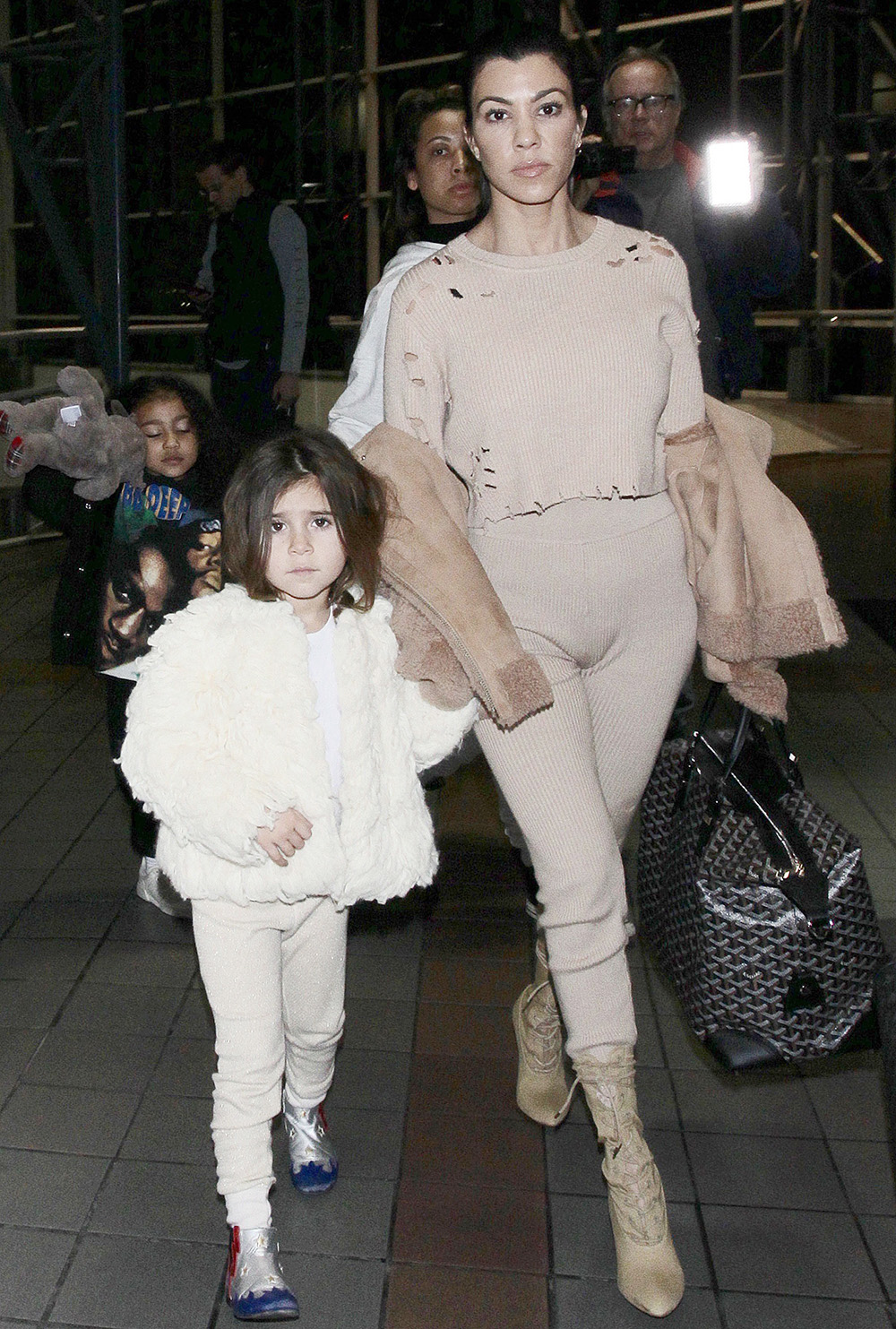 Kourtney Kardashian, Penelope Disick
Kourtney Kardashian at LAX International Airport, Los Angeles, USA - 04 Feb 2018
Kourtney Kardashian at the Los Angeles Intertational Airport