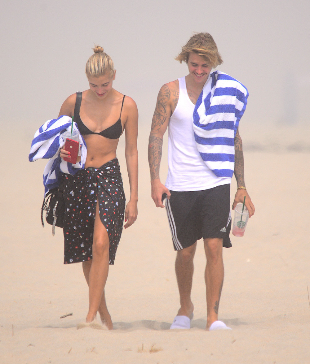 justin-bieber-hailey-baldwin-romantic-beach-day-gallery2