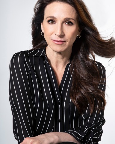 Marin Hinkle, star of 'Marvelous Mrs. Maisel,' stops by HollywoodLife to talk about her character, Rose, and the second season of the Amazon show.