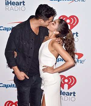 Sarah Hyland and Wells Adams