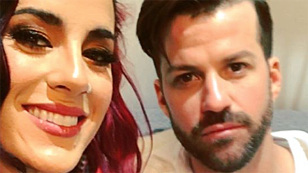 johnny bananas cara maria