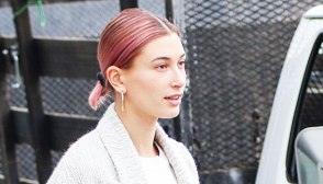 hailey bieber pink hair