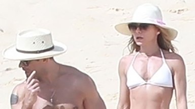 Kelly Ripa Mark Consuelos Beach