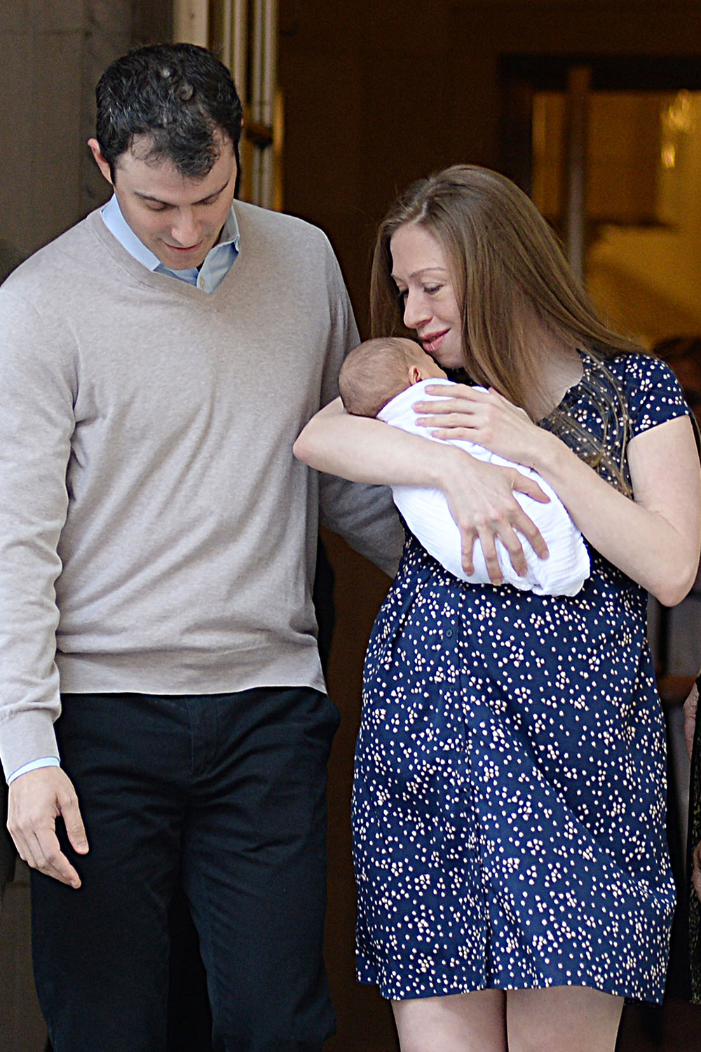 Chelsea Clinton leaves Lenox Hill Hospital, New York, USA - 20 Jun 2016