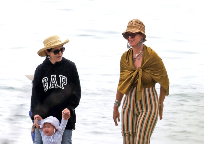 Katy Perry & Daisy Dove On The Beach