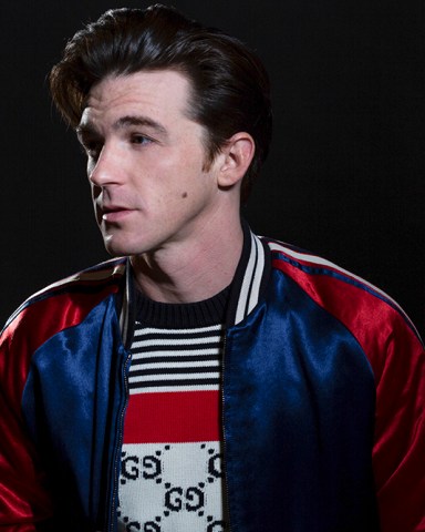 Drake Bell stops by HollywoodLife to talk about his new music & a possible 'Drake & Josh' reboot!