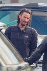 Los Angeles, CA  - *EXCLUSIVE*  - Keanu Reeves spotted with his biker friends in Malibu, CA.

Pictured: Keanu Reeves

BACKGRID USA 12 OCTOBER 2022 

USA: +1 310 798 9111 / usasales@backgrid.com

UK: +44 208 344 2007 / uksales@backgrid.com

*UK Clients - Pictures Containing Children
Please Pixelate Face Prior To Publication*