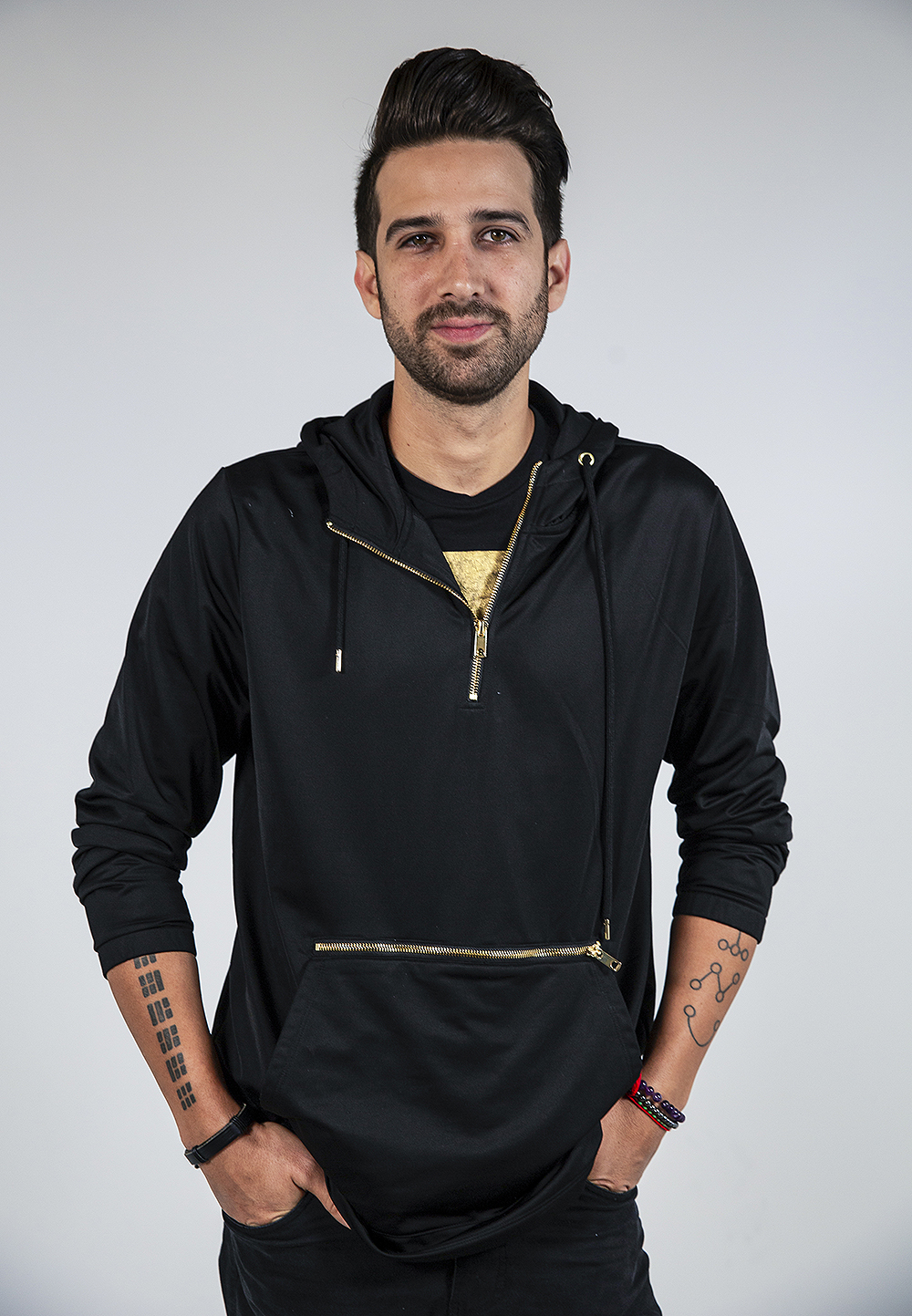 'Mexican Dynasties' stars Elan & Adan Allende stop by HollywoodLife's NYC studios.