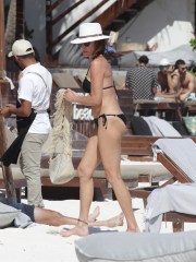 EXCLUSIVE: Real Housewives of New York star Luann de Lesseps shows off her bikini body as she hits the beach in Tulum, Mexico. 02 Jan 2022 Pictured: Luann de Lesseps. Photo credit: MEGA TheMegaAgency.com +1 888 505 6342 (Mega Agency TagID: MEGA817296_033.jpg) [Photo via Mega Agency]