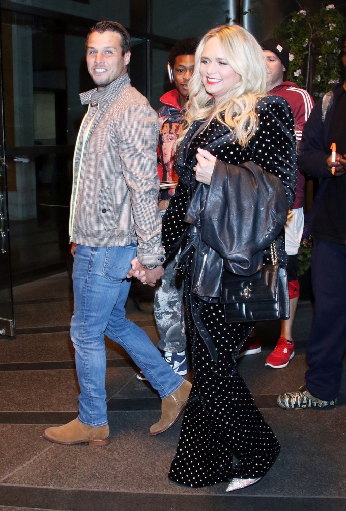 Miranda & Brendan Hold Hands In NYC