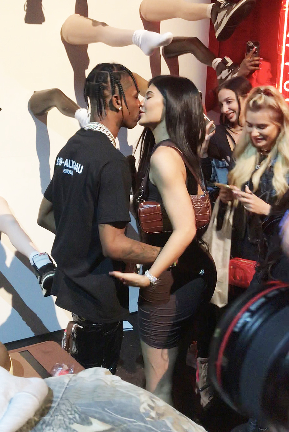 Kylie Jenner Gives Travis Scott A Birthday Kiss At His Birthday Party Tonight In Los Angeles