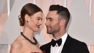 Behati Prinsloo, Adam Levine