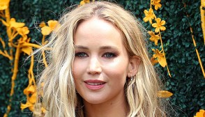 celebrities beach waves hair