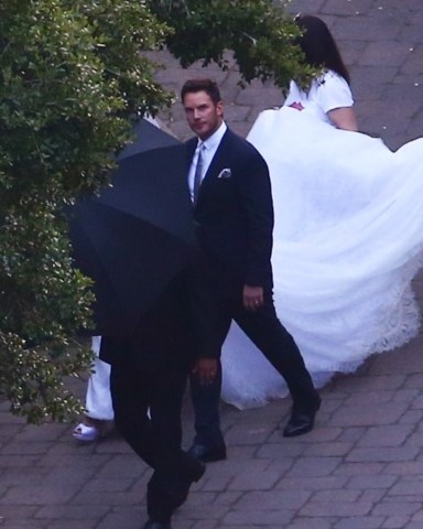 Montecito, CA  - Just married! Newlywed couple Chris Pratt and Katherine Schwarzenegger seen departing after their wedding ceremony at San Ysidro Ranch in Montecito.

Pictured: Chris Pratt, Katherine Schwarzenegger

BACKGRID USA 8 JUNE 2019 

USA: +1 310 798 9111 / usasales@backgrid.com

UK: +44 208 344 2007 / uksales@backgrid.com

*UK Clients - Pictures Containing Children
Please Pixelate Face Prior To Publication*