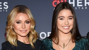 Kelly Ripa, Lola Consuelos