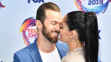 Artem Chigvintsev, Nikki Bella