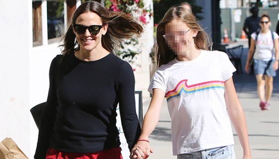 Jennifer Garner Violet