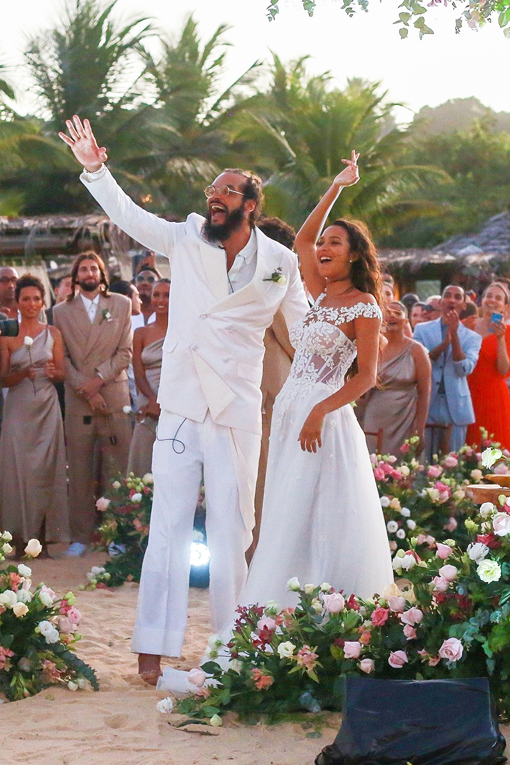 Trancoso, BRAZIL  - *EXCLUSIVE*  - After being engaged since 2019 Lais Ribeiro and Joakim Noah finally tie the knot in front of friends and family on the beach in Trancoso, Brazil. Celebrity guests include Derrick Rose, Sara Sampaio, and Alaina Anderson.Pictured: Joakim Noah, Lais RibeiroBACKGRID USA 13 JULY 2022 BYLINE MUST READ: DESI / BACKGRIDUSA: +1 310 798 9111 / usasales@backgrid.comUK: +44 208 344 2007 / uksales@backgrid.com*UK Clients - Pictures Containing ChildrenPlease Pixelate Face Prior To Publication*