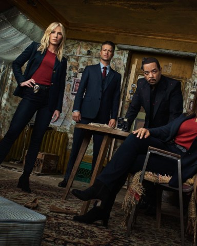 LAW & ORDER: SPECIAL VICTIMS UNIT -- Season: 21 -- Pictured: Kelli Giddish as Detective Amanda Rollins, Peter Scanavino as Detective Sonny Carisi, Ice T as Detective Odafin "Fin" Tutuola, Mariska Hargitay as Lieutenant Olivia Benson -- (Photo by: Virginia Sherwood/NBC)