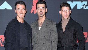 Jonas brothers like its Christmas new song