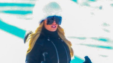 Jessica Simpson skiing in Aspen