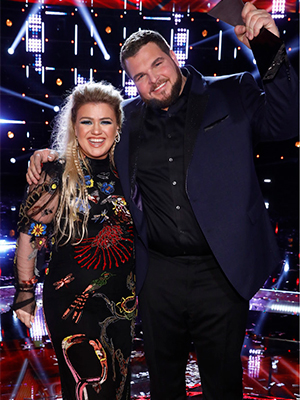 kelly clarkson jake hoot