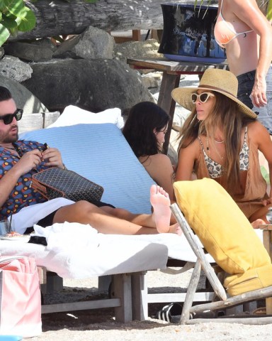 Saint-Barthélemy, FRANCE  - Scott Disick is enjoying the beach with some friends during his Christmas vacation in Saint-Barts.

Pictured: Scott Disick

BACKGRID USA 20 DECEMBER 2021 

BYLINE MUST READ: Best Image / BACKGRID

USA: +1 310 798 9111 / usasales@backgrid.com

UK: +44 208 344 2007 / uksales@backgrid.com

*UK Clients - Pictures Containing Children
Please Pixelate Face Prior To Publication*