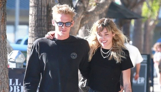 miley cyrus cody simpson