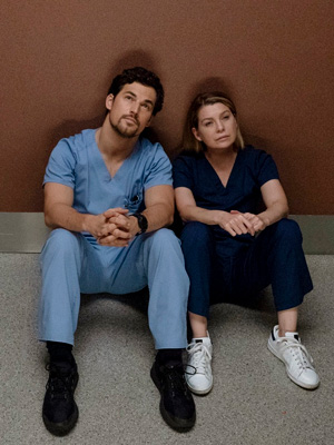 Giacomo Gianniotti and Ellen Pompeo