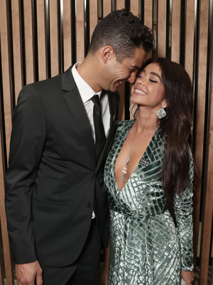 Sarah Hyland, Wells Adams