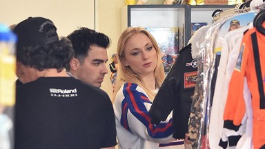 Sophie Turner & Joe Jonas shopping