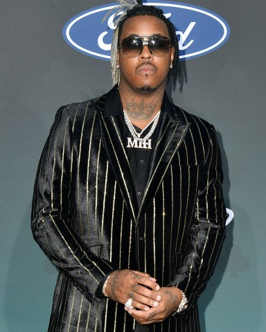 LAS VEGAS, NV - NOVEMBER 17: Jeremih at the 2019 Soul Train Music Awards at the Orleans arena in LasVegas, Nevada on November 17, 2019. Credit: Damairs Carter/MediaPunch /IPX