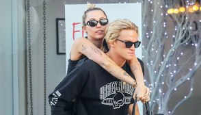 Miley Cyrus Cody Simpson