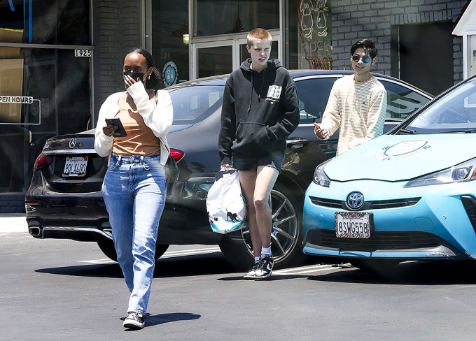 Shiloh, Pax & Zahara spotted on a pet store run in LA