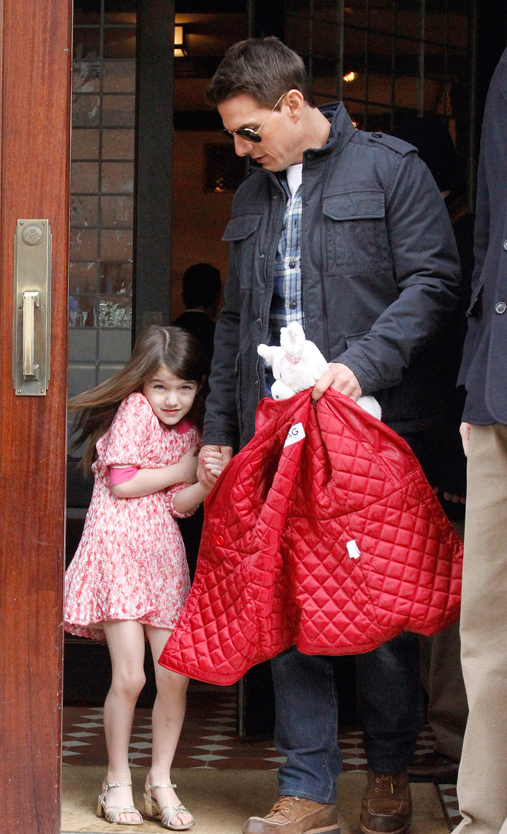 Tom Cruise Suri Cruise leave their Downtown Hotel in NYC