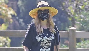 Emma Roberts Garrett Hedlund