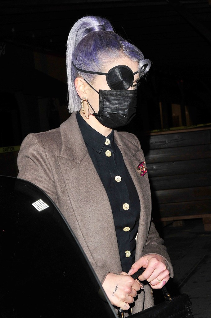 Kelly Osbourne Wears an Eye Patch