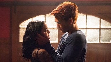 Camila Mendes, KJ Apa