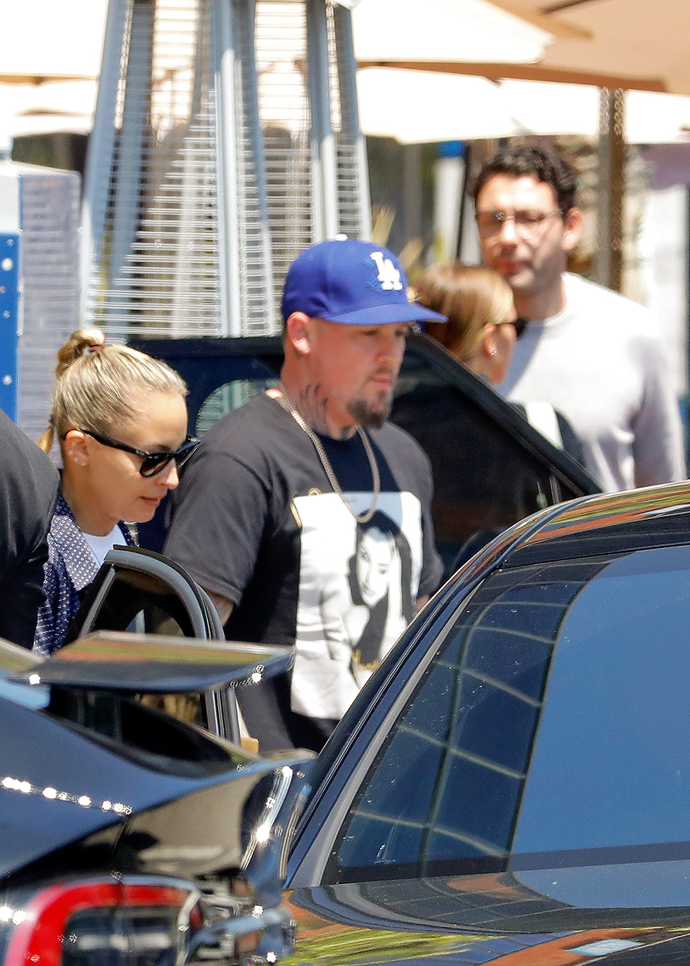 Brentwood, CA  - *EXCLUSIVE*  - Double date. Sisters Nicole and Sofia Richie meet up at the Italian restaurant "Toscana" for lunch accompanied by their husbands Joel Madden and Elliot Grainge in Brentwood, California.

Pictured: Nicole Richie, Joel Madden, Sofia Richie, Elliot Grainge

BACKGRID USA 18 MAY 2023 

USA: +1 310 798 9111 / usasales@backgrid.com

UK: +44 208 344 2007 / uksales@backgrid.com

*UK Clients - Pictures Containing Children
Please Pixelate Face Prior To Publication*