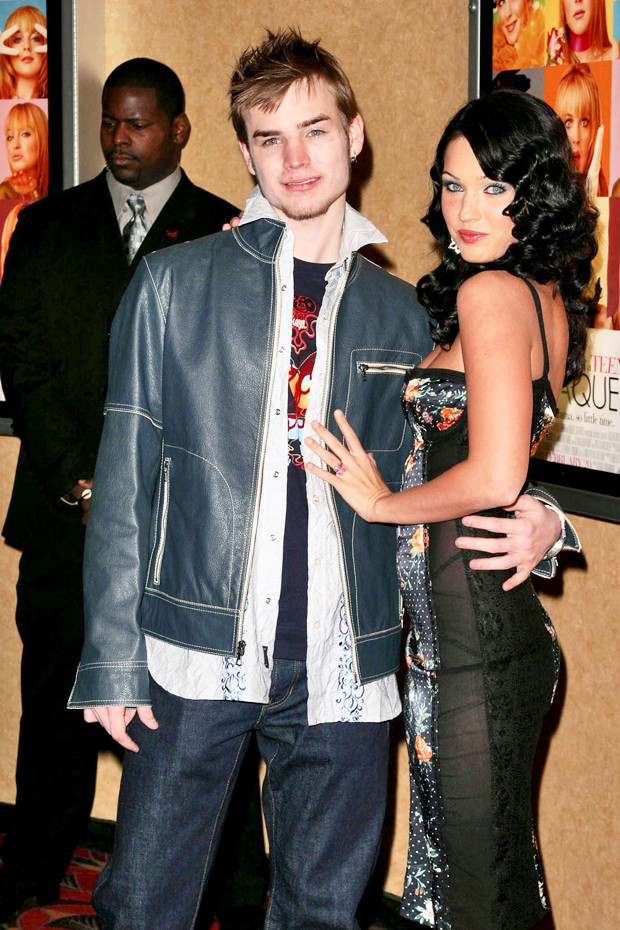 Megan Fox & David Gallagher 