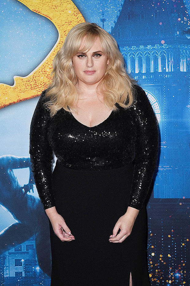 Rebel Wilson leg lift 