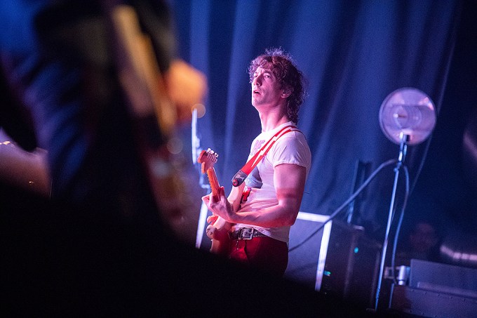 Albert Hammond Jr. Plays On The Guitar