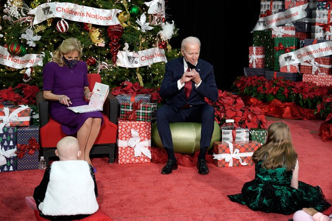 Biden makes Christmas visit to children’s hospital in Washington