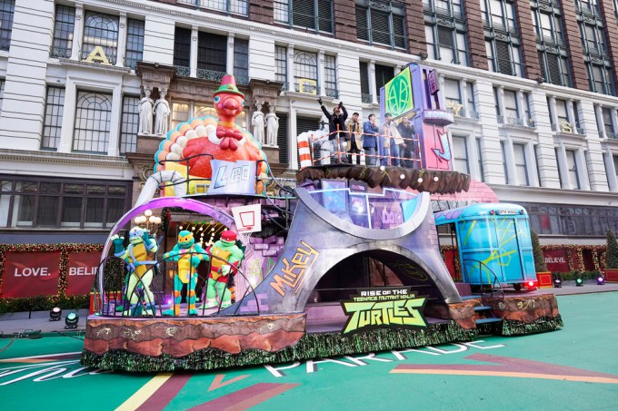 Macy’s Thanksgiving Day Parade 2020 — Photos