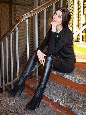 leather leggings