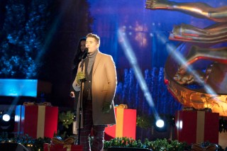 CHRISTMAS IN ROCKEFELLER CENTER -- Pictured: Matthew Morrison rehearses for the 2020 Christmas in Rockefeller Center -- (Photo by: Virginia Sherwood/NBC)