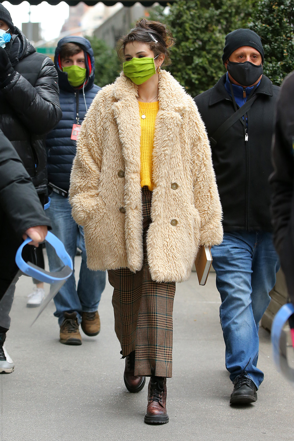 Selena Gomez and Martin Short walk to set for 'Only Murders in the Building' in New York City

Pictured: Martin Short,Selena Gomez
Ref: SPL5201909 081220 NON-EXCLUSIVE
Picture by: Christopher Peterson / SplashNews.com

Splash News and Pictures
USA: +1 310-525-5808
London: +44 (0)20 8126 1009
Berlin: +49 175 3764 166
photodesk@splashnews.com

World Rights