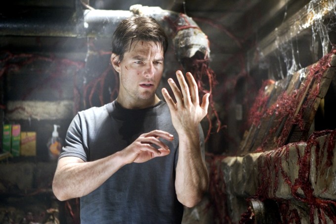 Tom Cruise in ‘War of the Worlds’