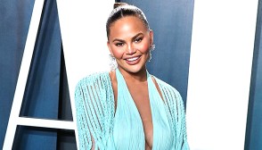 Chrissy Teigen Got A Second Nose Piercing